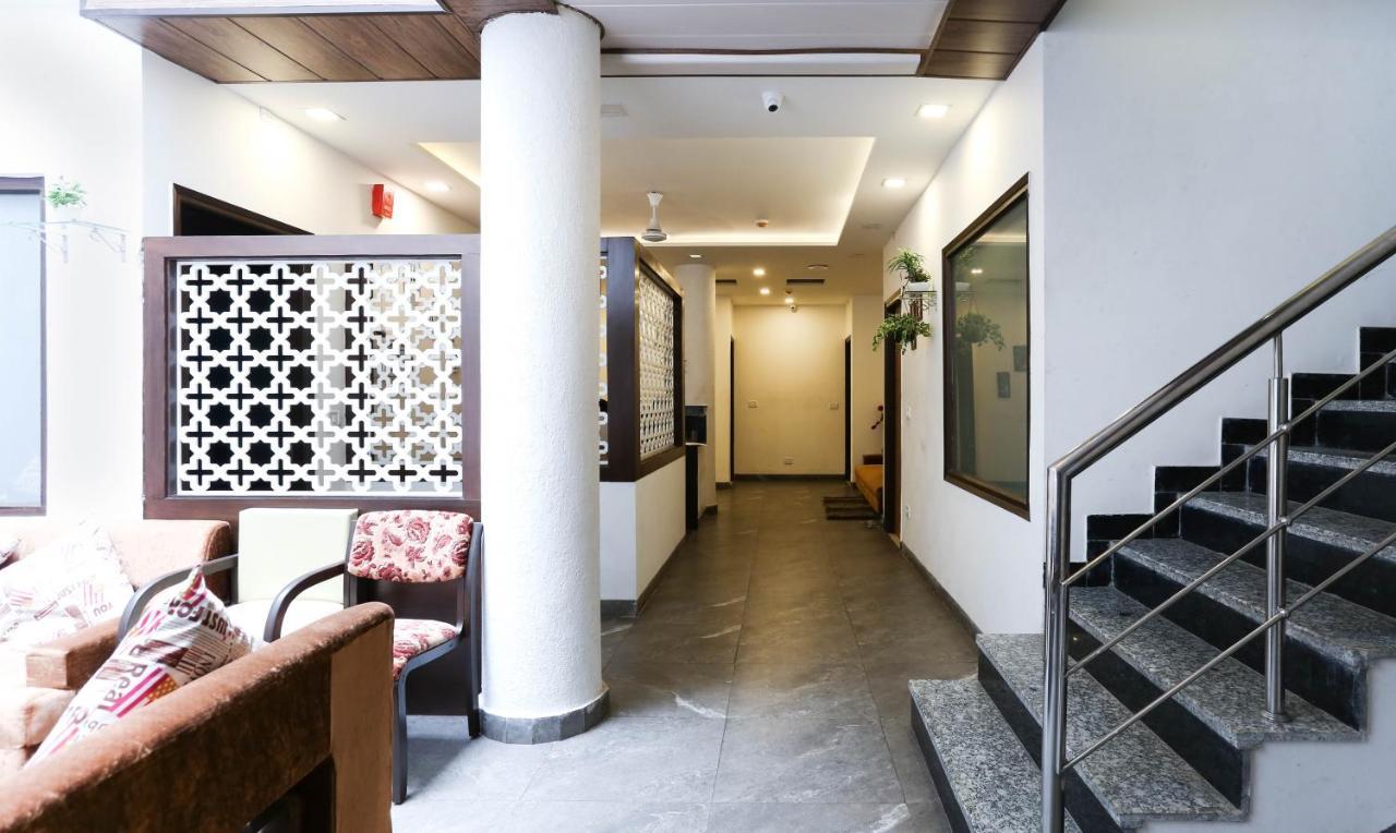Hotel Seven- Center Of City Chandīgarh Dış mekan fotoğraf