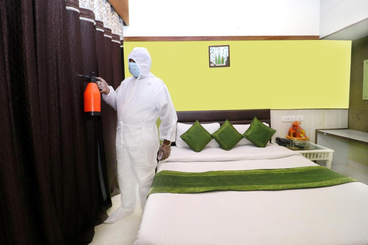 Hotel Seven- Center Of City Chandīgarh Dış mekan fotoğraf