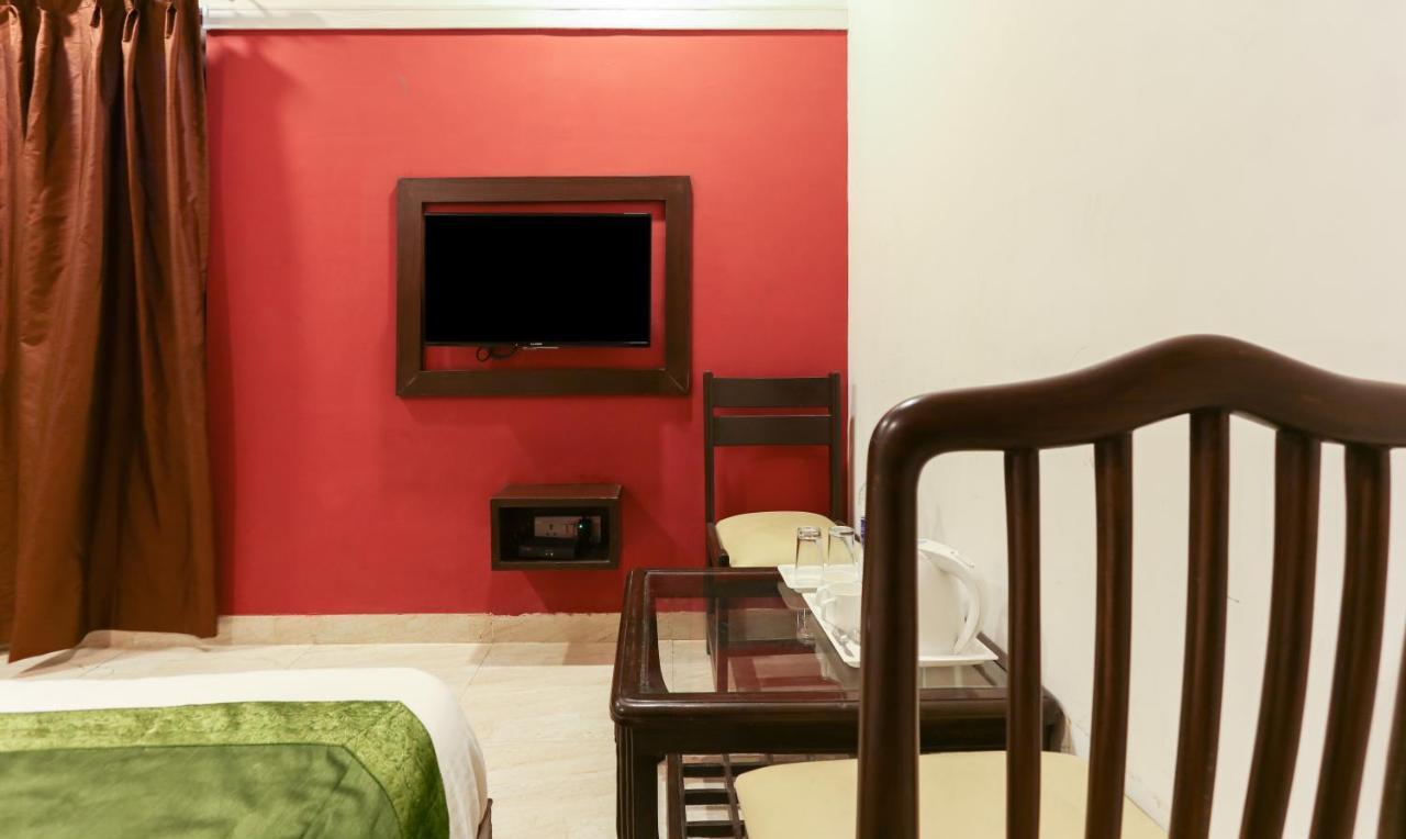 Hotel Seven- Center Of City Chandīgarh Dış mekan fotoğraf