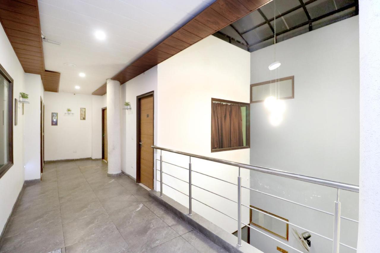 Hotel Seven- Center Of City Chandīgarh Dış mekan fotoğraf