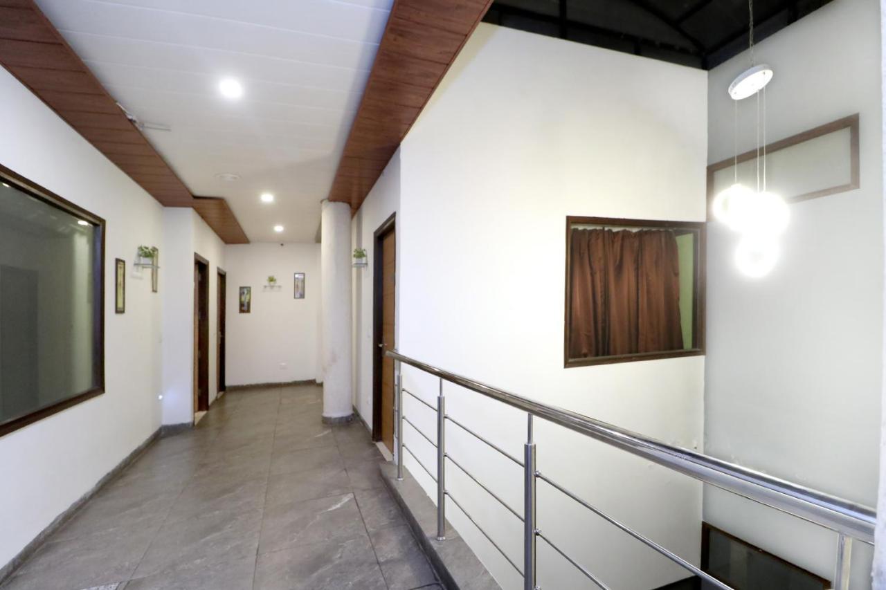 Hotel Seven- Center Of City Chandīgarh Dış mekan fotoğraf