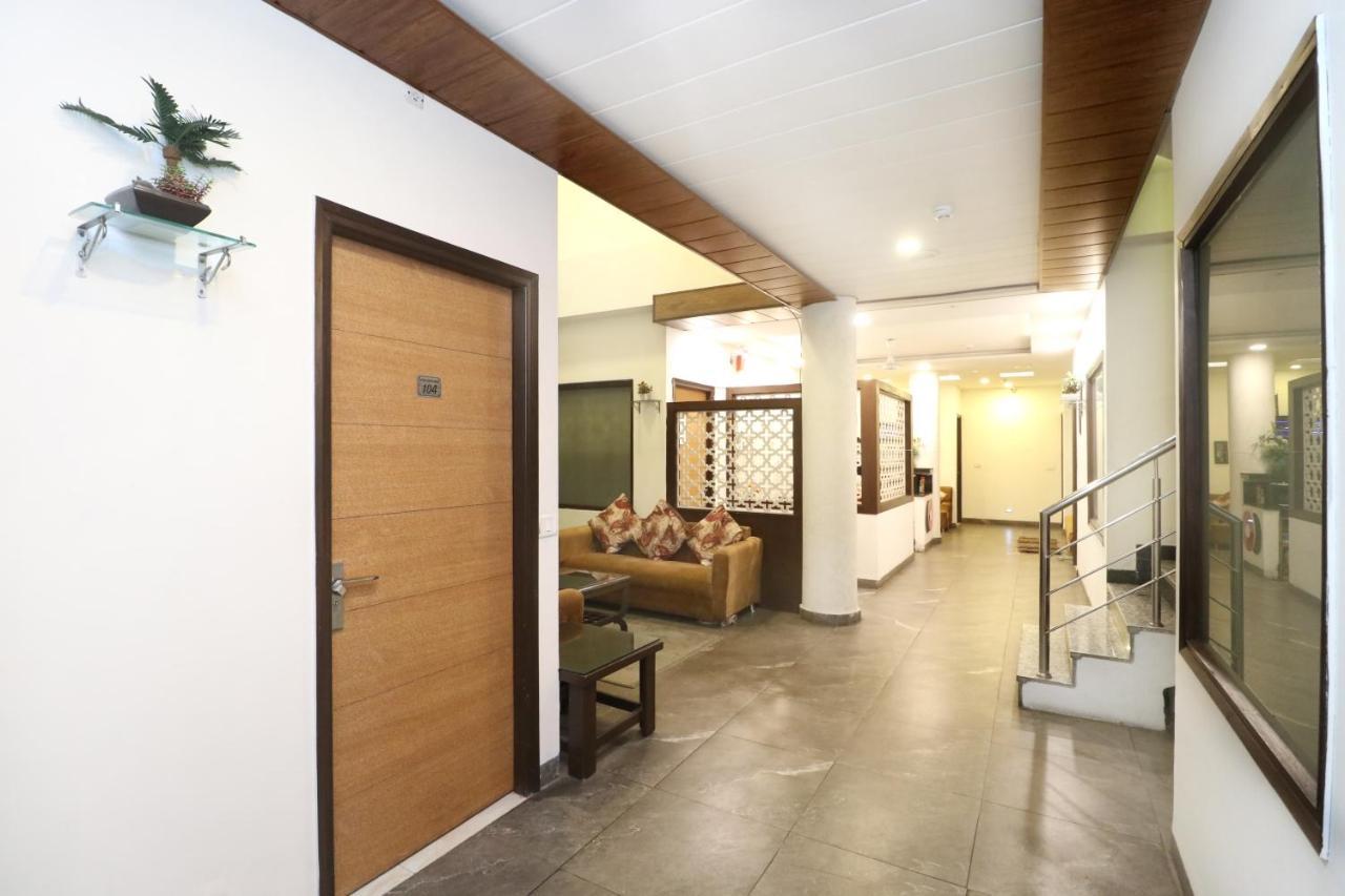 Hotel Seven- Center Of City Chandīgarh Dış mekan fotoğraf