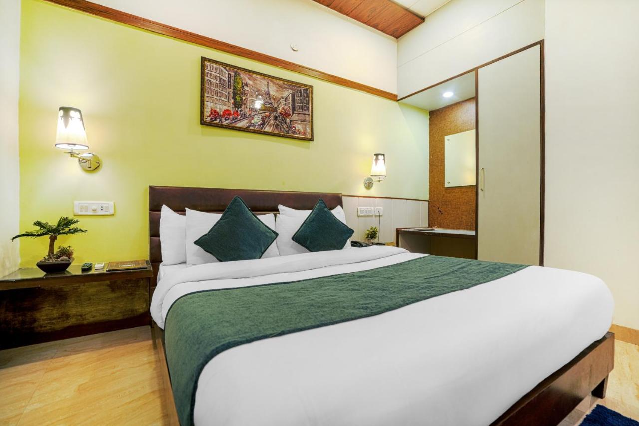 Hotel Seven- Center Of City Chandīgarh Dış mekan fotoğraf