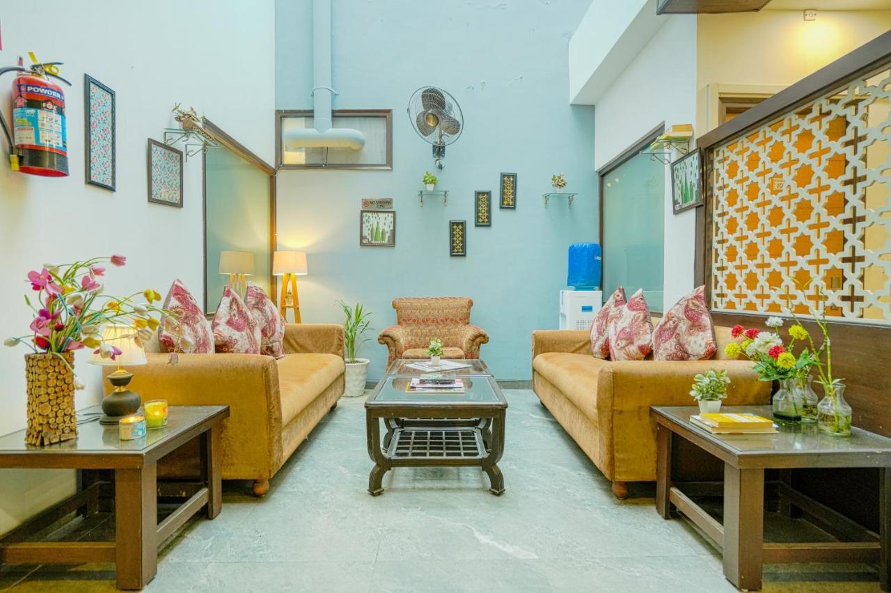 Hotel Seven- Center Of City Chandīgarh Dış mekan fotoğraf